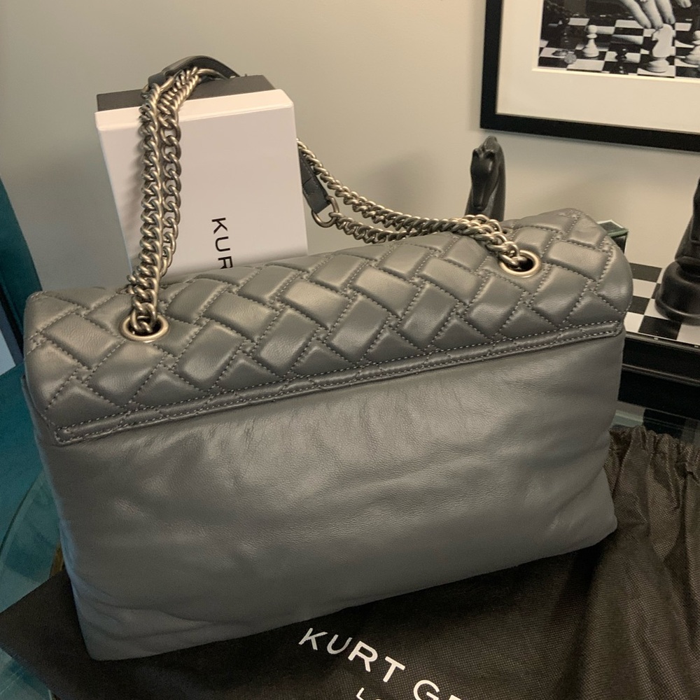 RARE Charcoal Grey❣️BOSS-LADY
Kurt Geiger Charcoal Quilted Shoulder Bag - Picture 7 of 7
